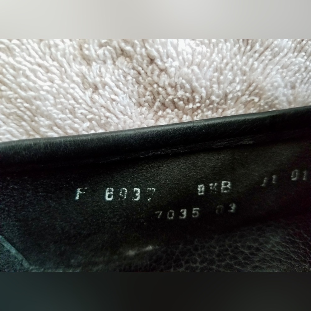Cole Haan black vintage loafers, size 8.5 - Picture 3 of 8